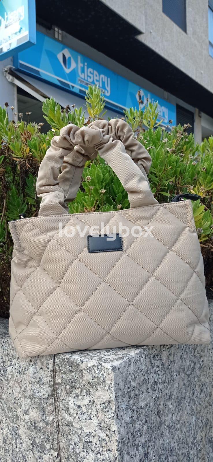 Bolso mano y bandolera DH asa fruncida beige - Imagen 2