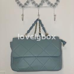 Bolso polipiel azul acero cadena perla - Imagen 1