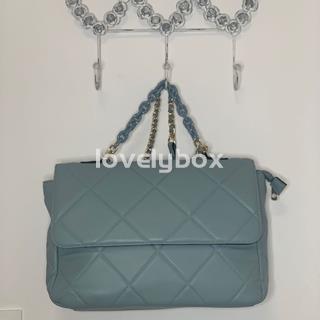 Bolso polipiel azul acero cadena perla - Imagen 1