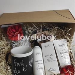 Caja leche de cabra con taza personalizada - Imagen 1