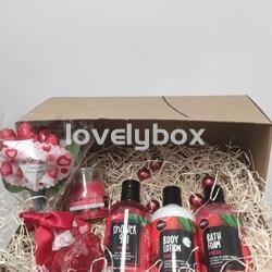 Caja Love fresa - Imagen 1