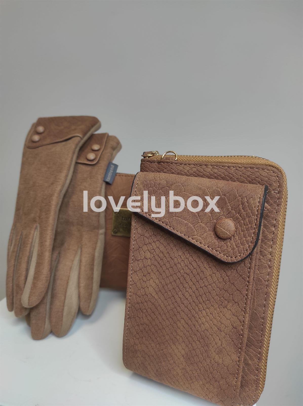 Guantes, cartera-portamovil y bolso - Imagen 9