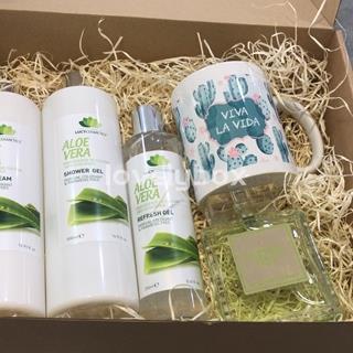 Ideas cestas-cajas para ella - Imagen 2