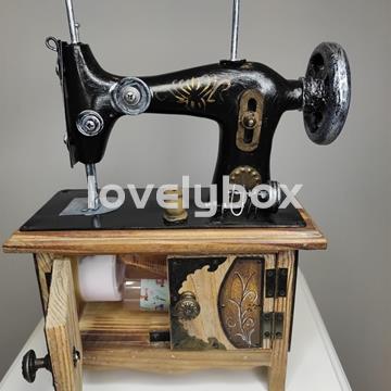 Máquina de coser vintage - Imagen 2